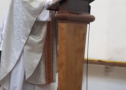 Mši svatou sloužil kaplan pro Charitu P. Milan Romportl