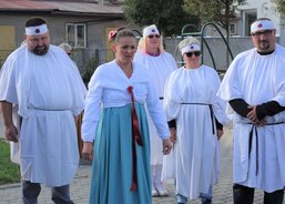 Japonský tým alias Osobní asistence a Charitní pečovatelská služba posíleny dobrovolníkem 