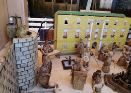 Na hradbách bdí sráž