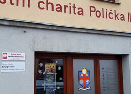 Charitní dům II. je jedním z "domovů" Tří králů v Poličce