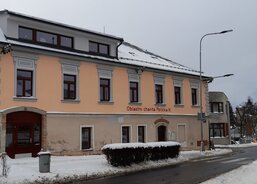Charitní dům IV. pod lednovou sněhovou peřinou v r. 2021