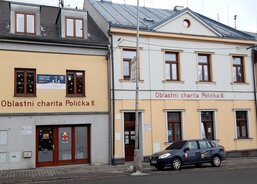 Charitní vůz byl připraven vyjet za imobilními dárci 